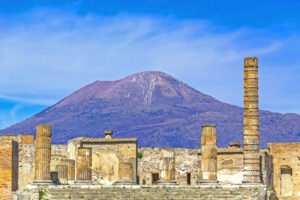 Pompeii-Italy-M