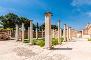 The-Synagogue-of-Sardes-Turkey-M